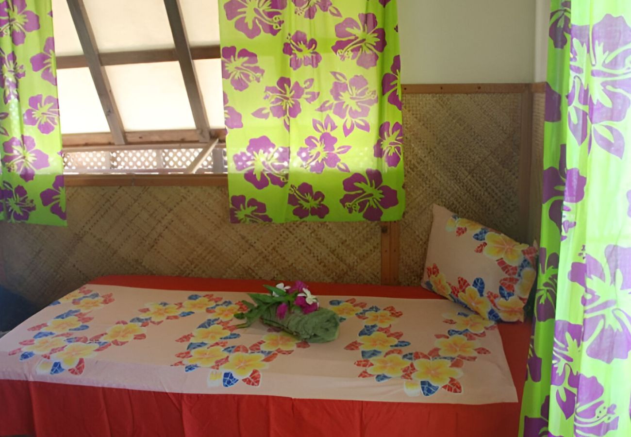 Bungalow à Rotoava -  FAKARAVA- Fare breeze lagoon en 1/2 pension Bungalow à Rotoava -  FAKARAVA- Fare breeze lagoon en 1/2 pension