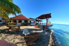 Bungalow à Rotoava -  FAKARAVA- Fare breeze lagoon en 1/2 pension