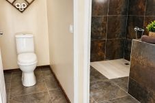 Bungalow à Rotoava - FAKARAVA - Eric House 1/2 pension 